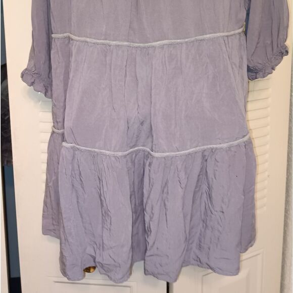 Luxurious Gray casual top- feels like raw silk - Picture 6 of 8